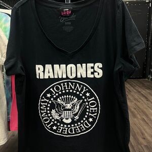Vintage Ramones Band Tee | Women’s Large Black V-Neck Punk Rock Shirt | Clean